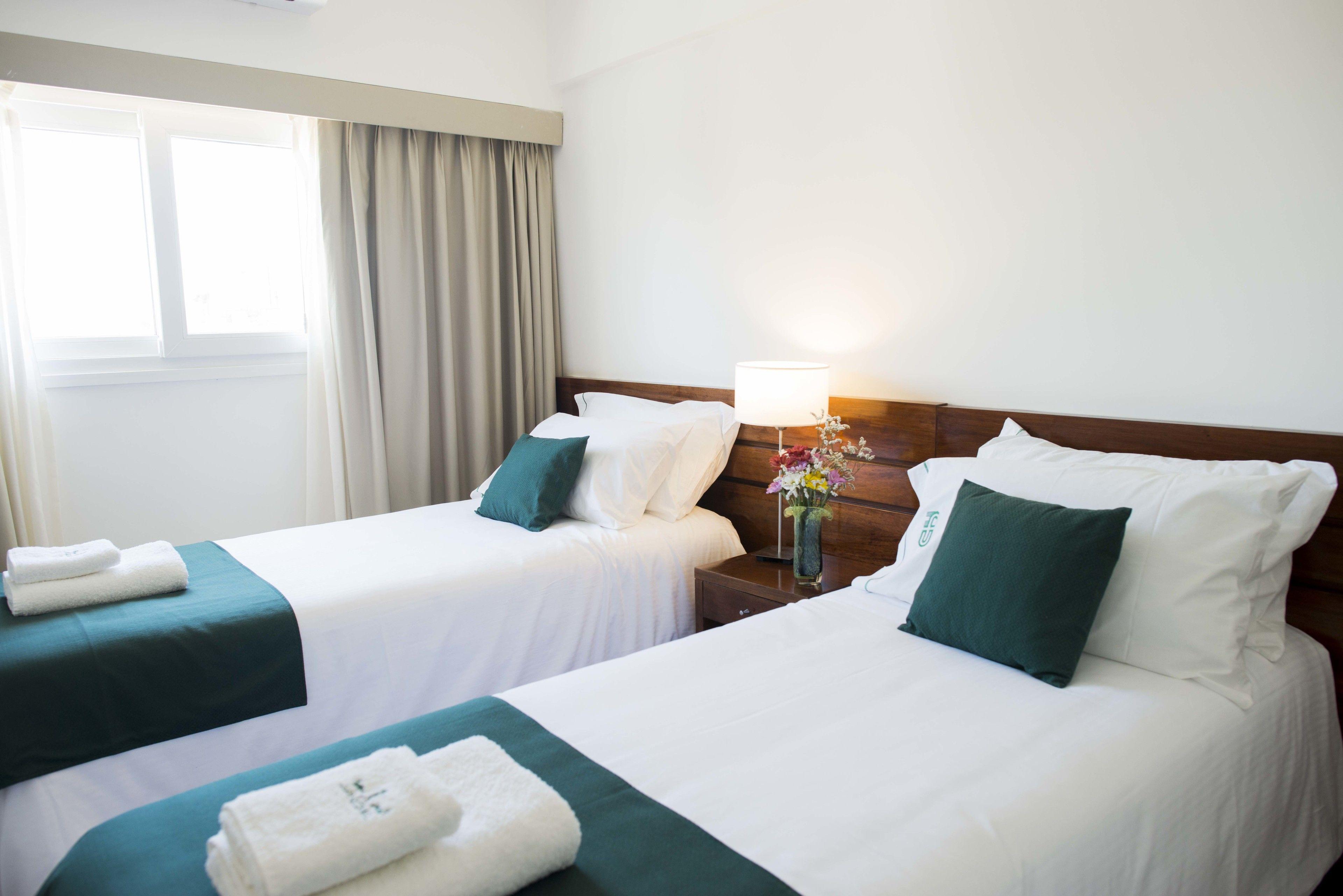Hotel 6 De Octubre - Buenos Aires — Photos 2